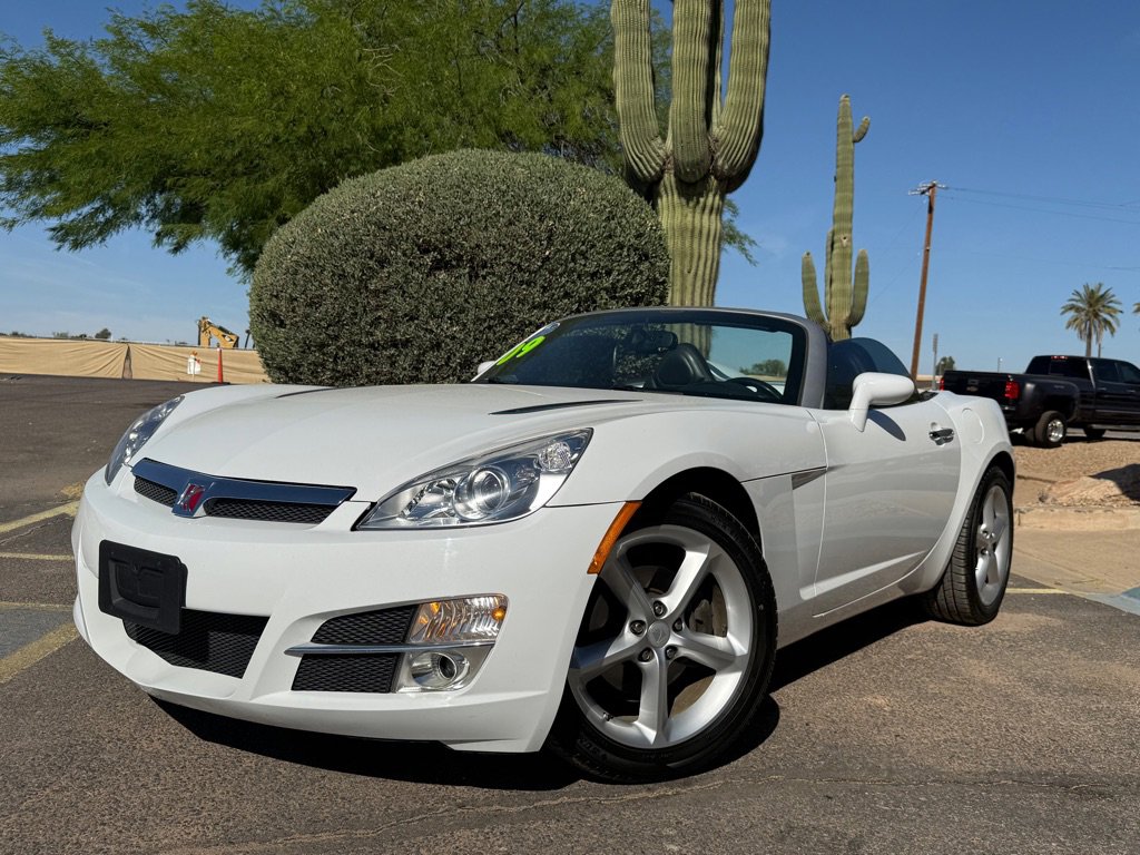 Used 2009 Saturn Sky w/ Premium Trim Package RWD image 2
