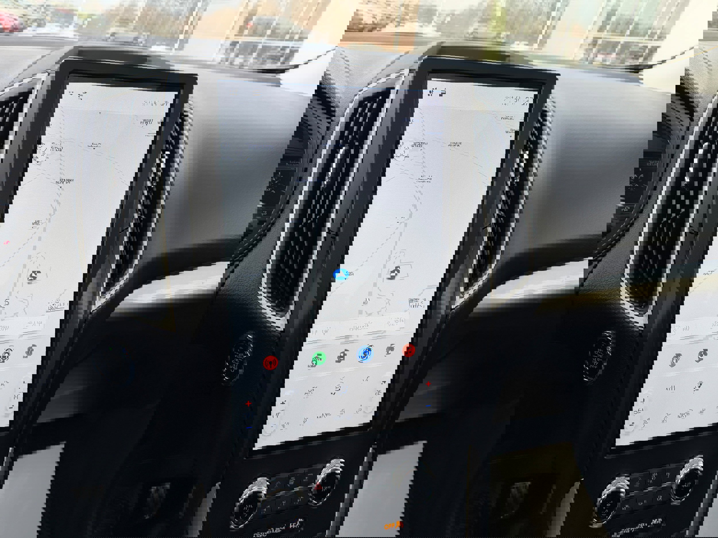 Certified 2024 Ford Edge SEL w/ Convenience Package image 17