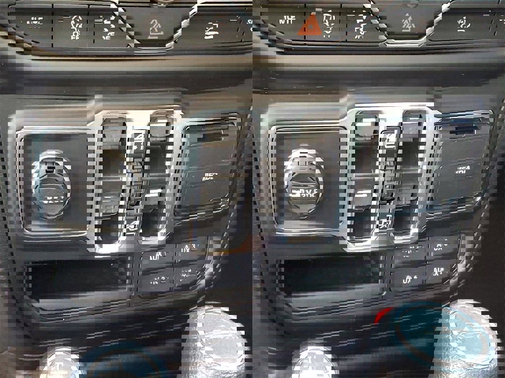 Used 2020 Jeep Gladiator Sport w/ Quick Order Package 24S image 19