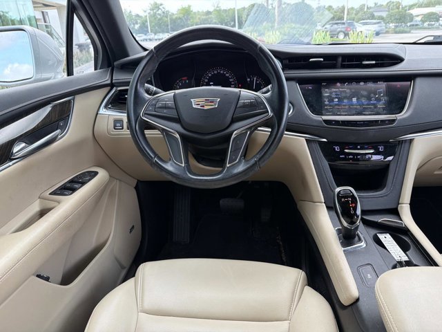 Used 2019 Cadillac XT5 FWD image 26