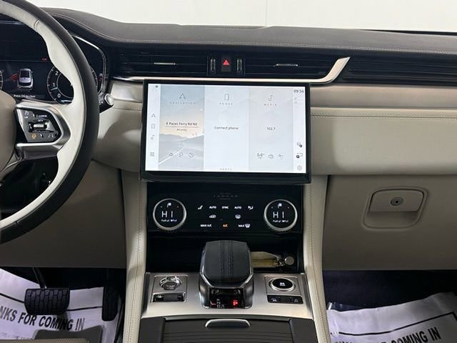 New 2026 Jaguar F-PACE R-Dynamic S image 23