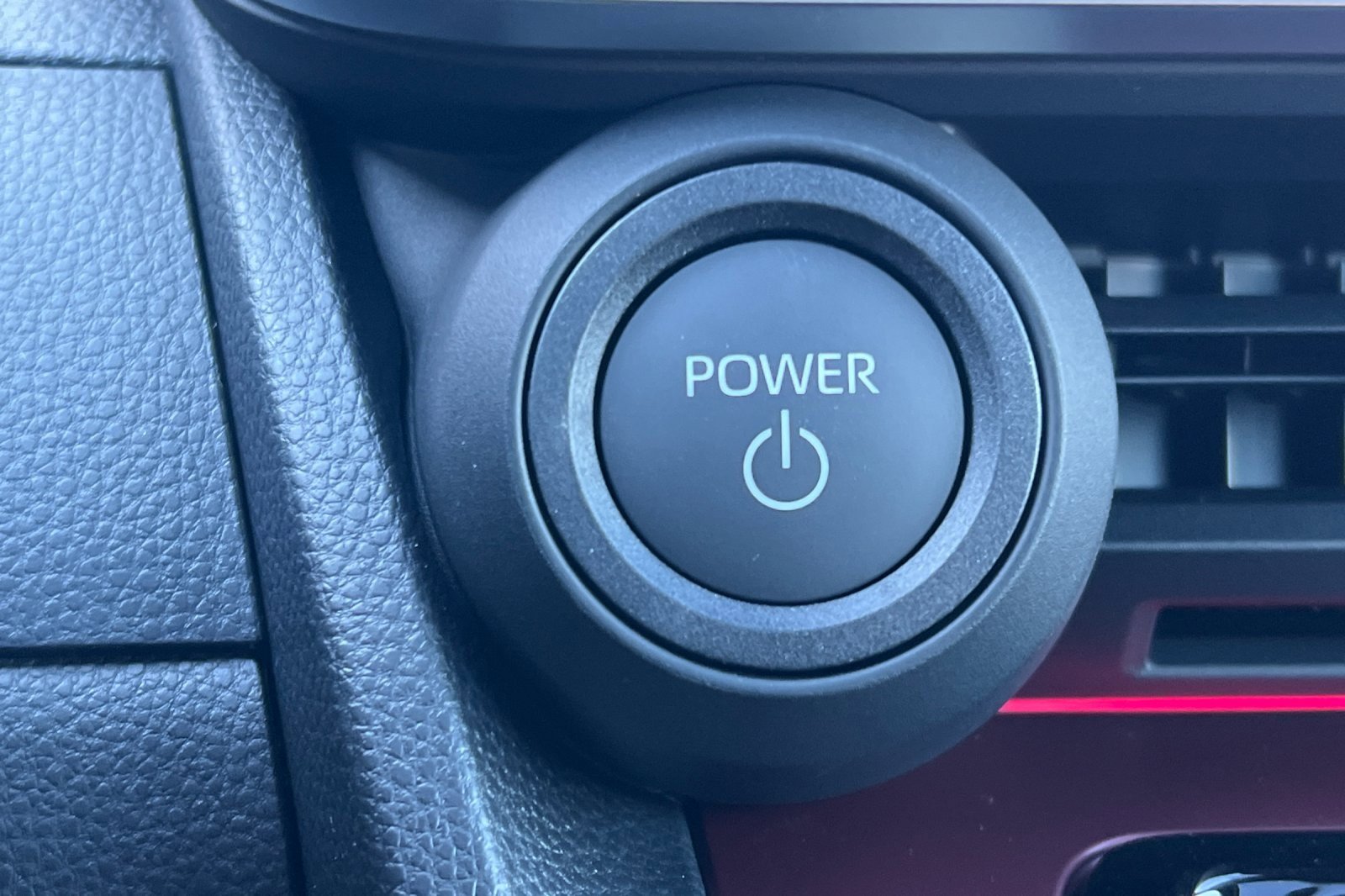 New 2026 Toyota Prius Plug-In Hybrid image 18