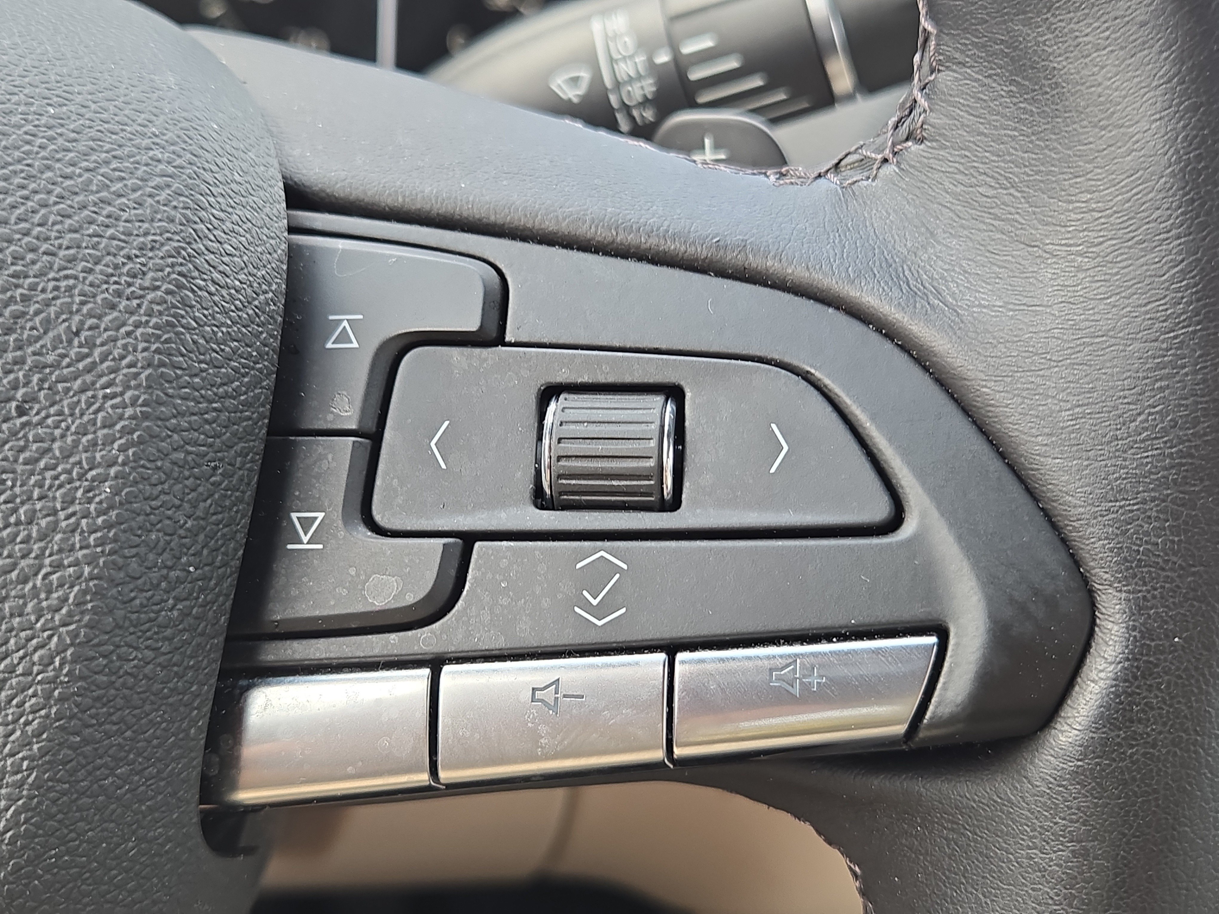 Used 2025 Cadillac CT4 Luxury w/ Sun And Sound Package RWD image 24