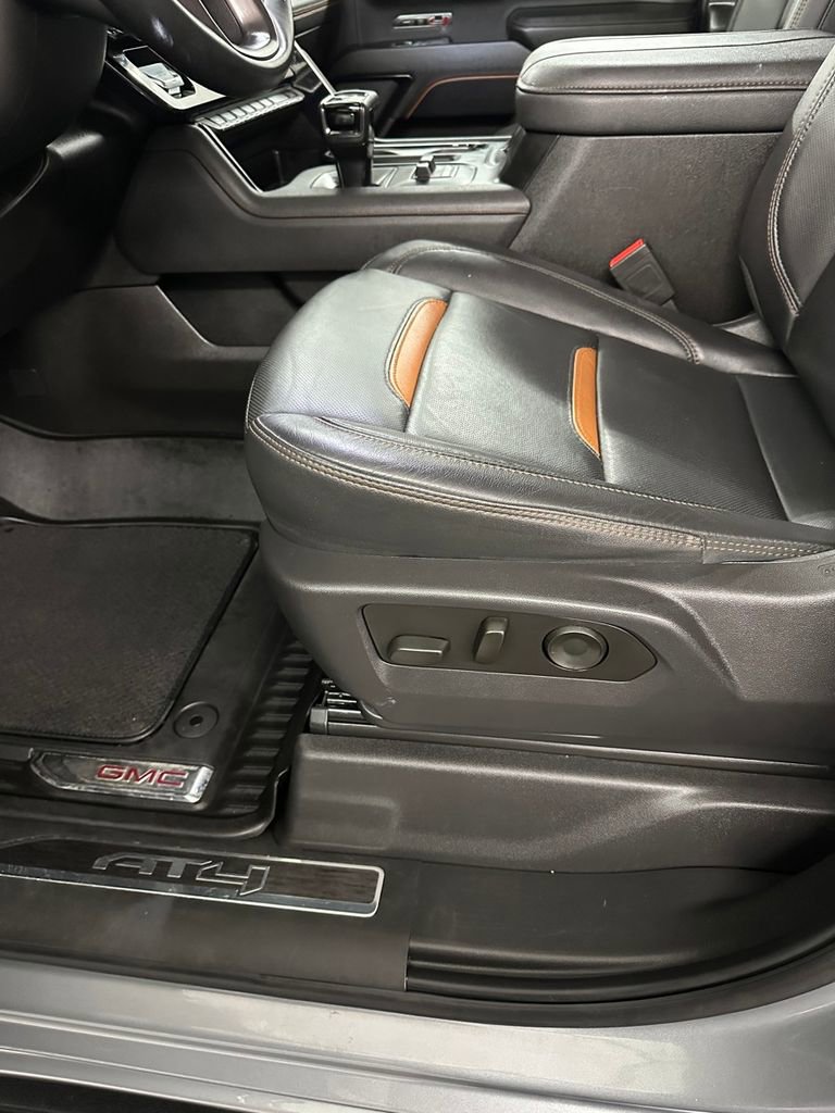 Used 2024 GMC Sierra 1500 AT4 w/ Technology Package image 16