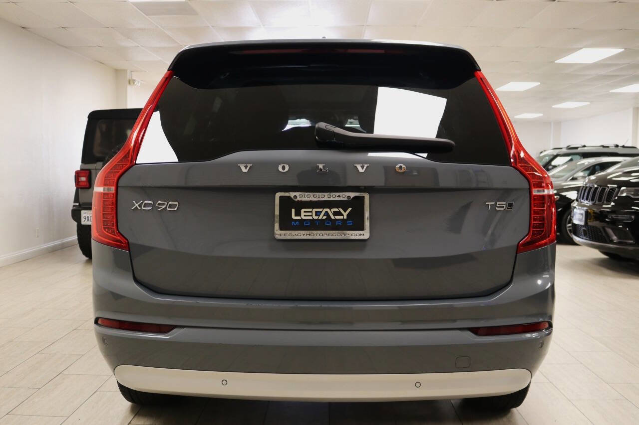 Used 2022 Volvo XC90 T5 Momentum AWD/4WD image 7
