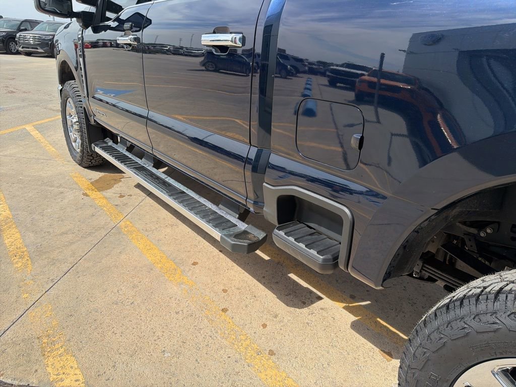 Used 2025 Ford F350 Lariat w/ Chrome Package AWD/4WD image 13