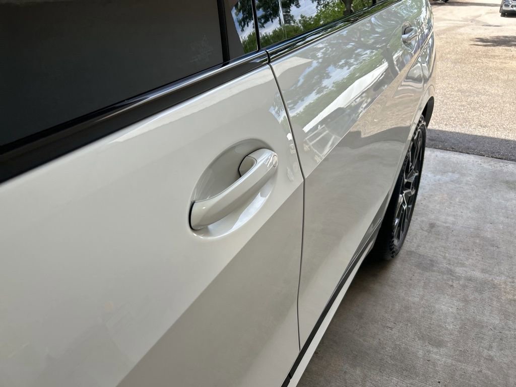 Used 2024 BMW X7 xDrive40i w/ M Sport Package image 15