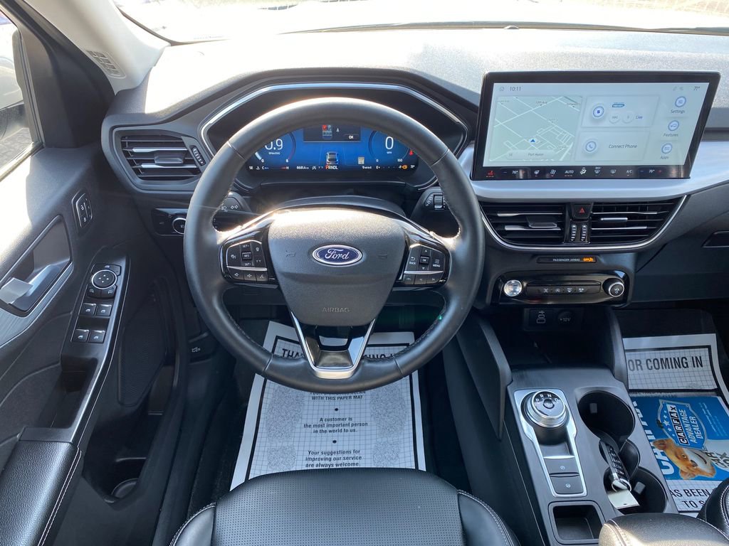 Used 2025 Ford Escape Platinum AWD/4WD image 20