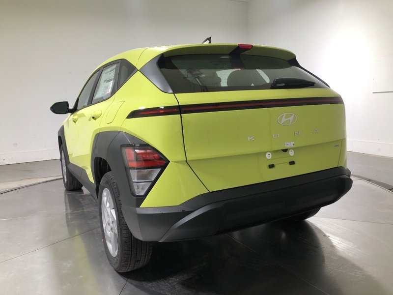 New 2026 Hyundai Kona SE image 5