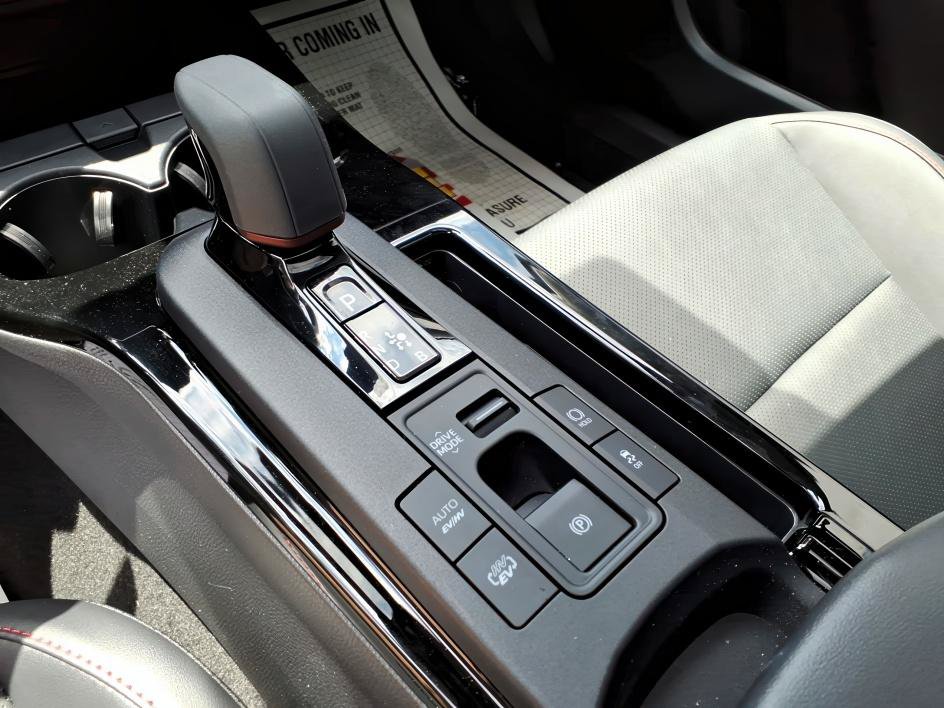 Used 2026 Toyota Prius Plug-In Hybrid FWD image 22