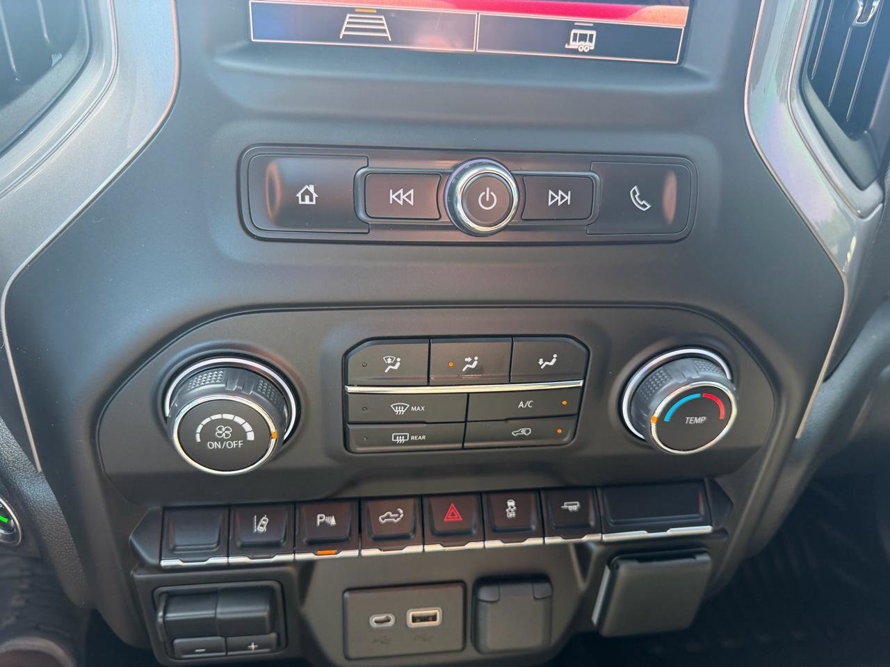 Used 2024 Chevrolet Silverado 2500 W/T w/ WT/CX Safety Package image 51