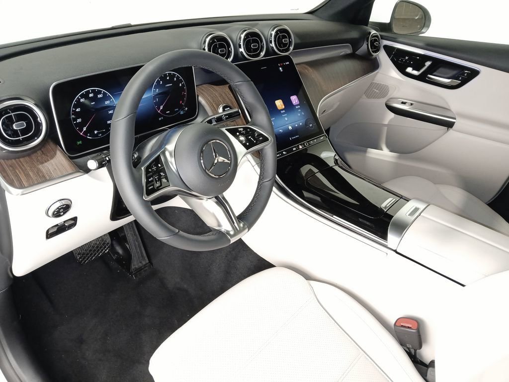 New 2026 Mercedes-Benz GLC 300 4MATIC image 16