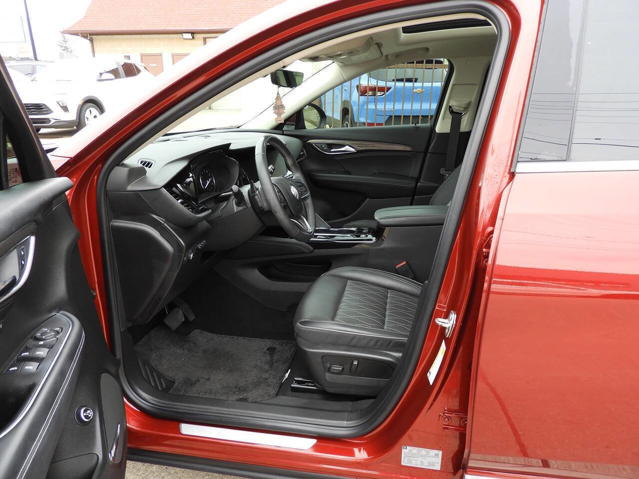 Used 2022 Buick Envision Avenir w/ Technology Package II image 15