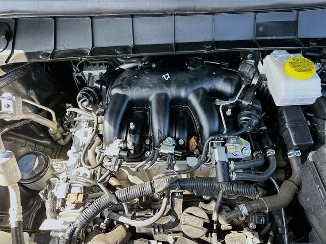 Used 2024 Nissan Pathfinder SV image 30