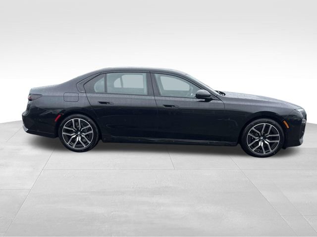 New 2026 BMW 760i xDrive w/ Executive Package image 2