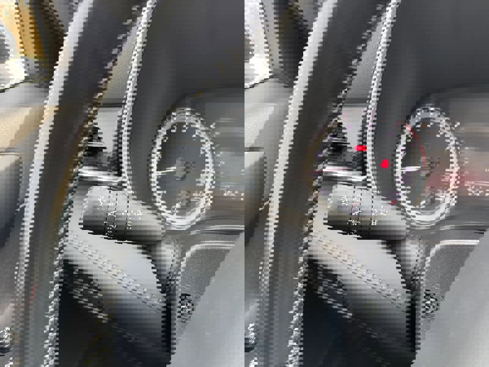 Used 2024 Toyota Highlander XSE image 22