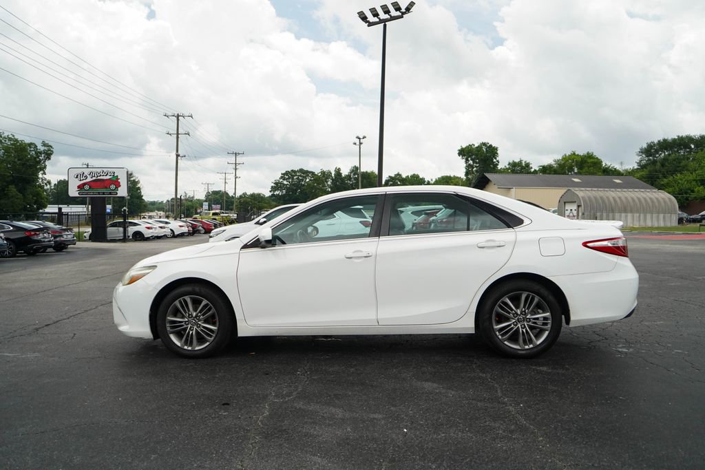 Used 2017 Toyota Camry SE FWD image 22