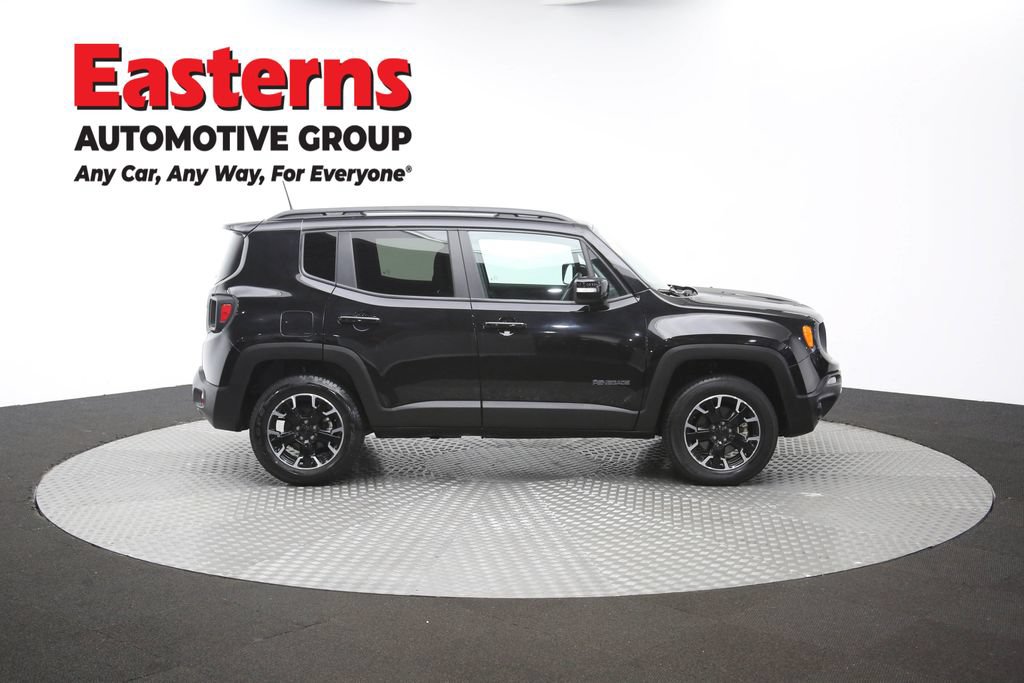 Used 2023 Jeep Renegade Latitude AWD/4WD image 46