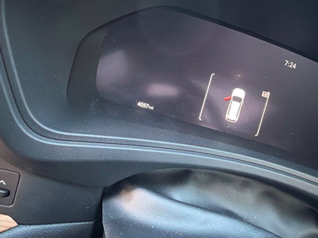 Used 2025 Toyota Grand Highlander AWD image 2
