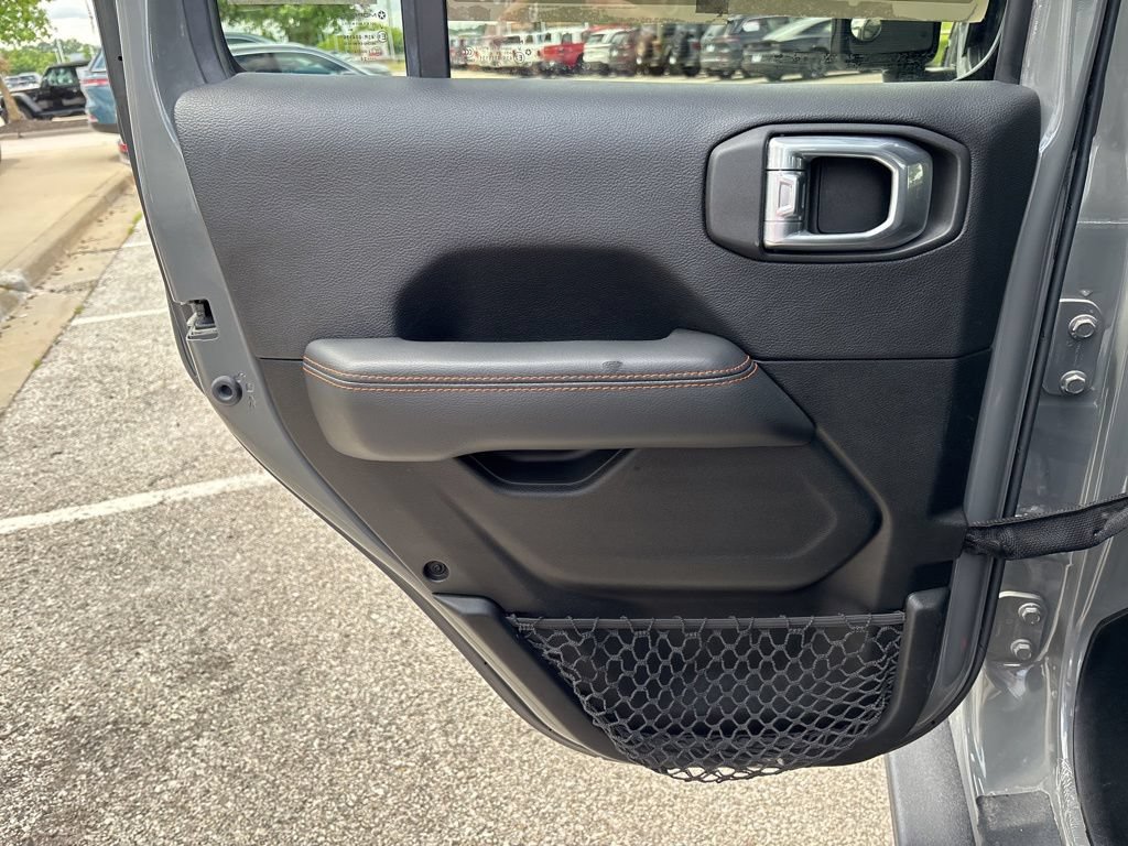 Used 2020 Jeep Gladiator Mojave AWD/4WD image 40