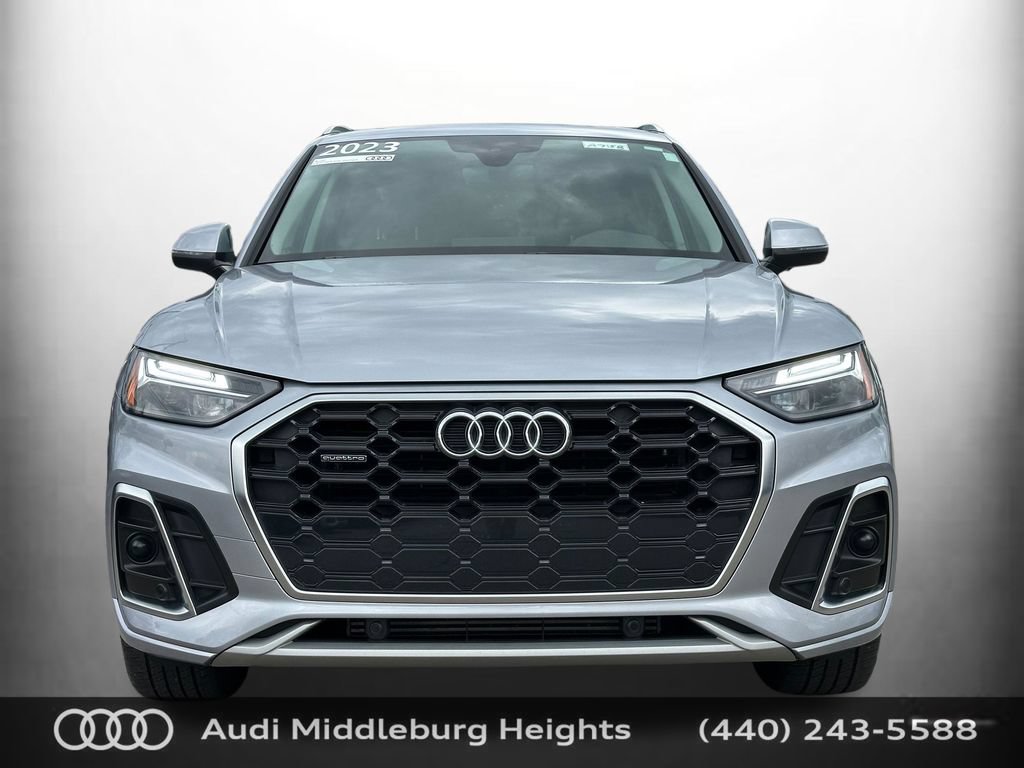 Certified 2023 Audi Q5 2.0T Premium w/ Convenience Package AWD/4WD image 2