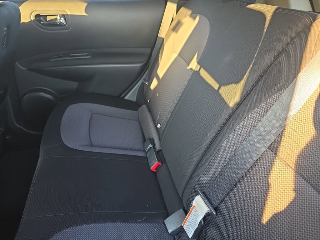 Used 2012 Nissan Rogue SV image 15