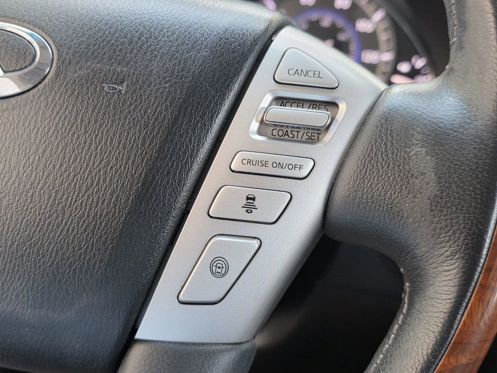 Used 2016 INFINITI QX80 2WD w/ Deluxe Technology Package image 39