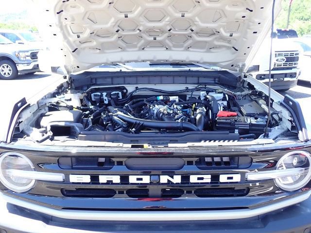 Used 2025 Ford Bronco Outer Banks AWD/4WD image 15