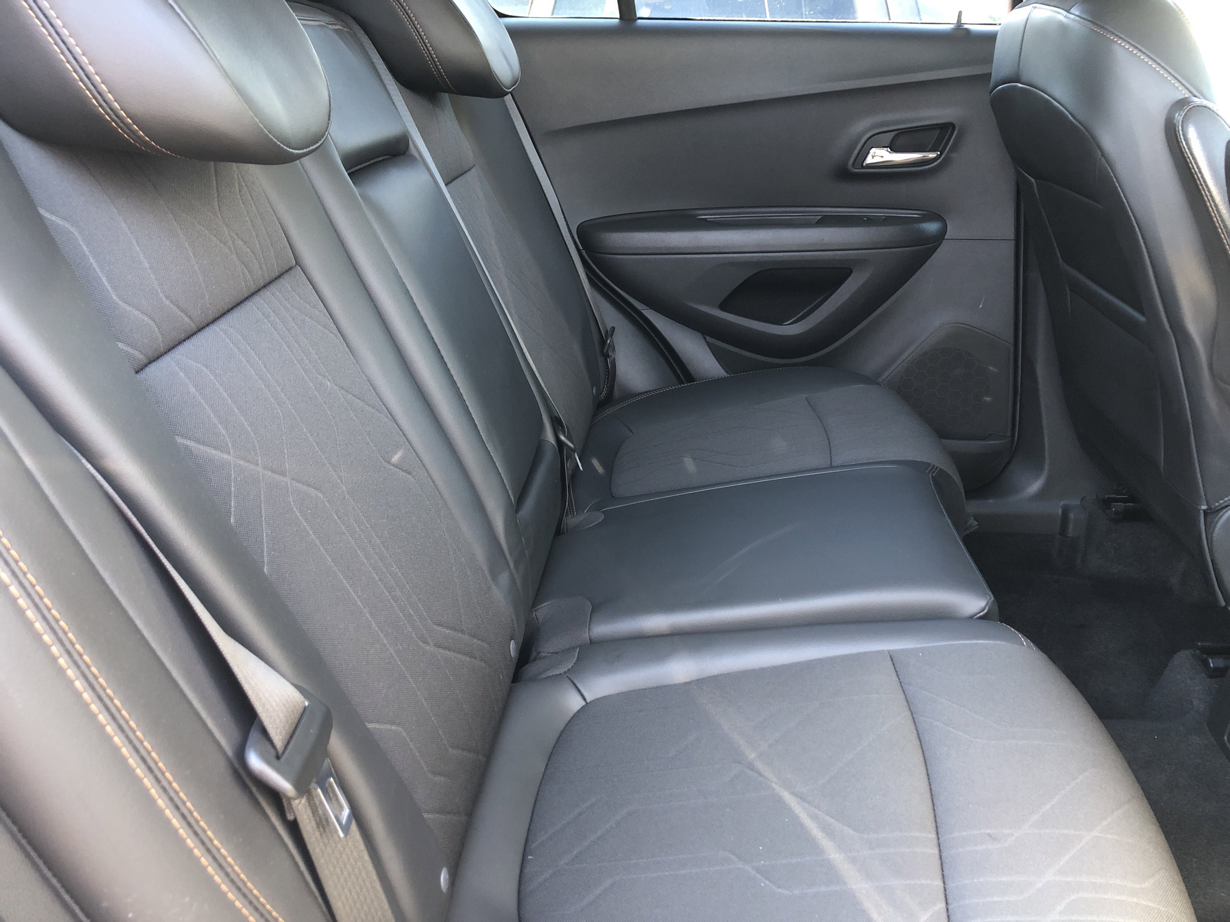 Used 2019 Chevrolet Trax LT w/ LT Convenience Package image 21