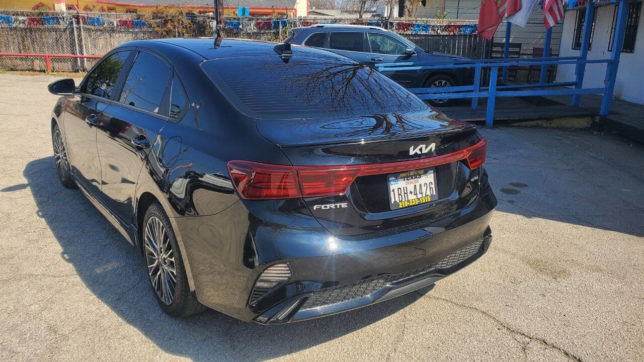 Used 2022 Kia Forte GT-Line image 5