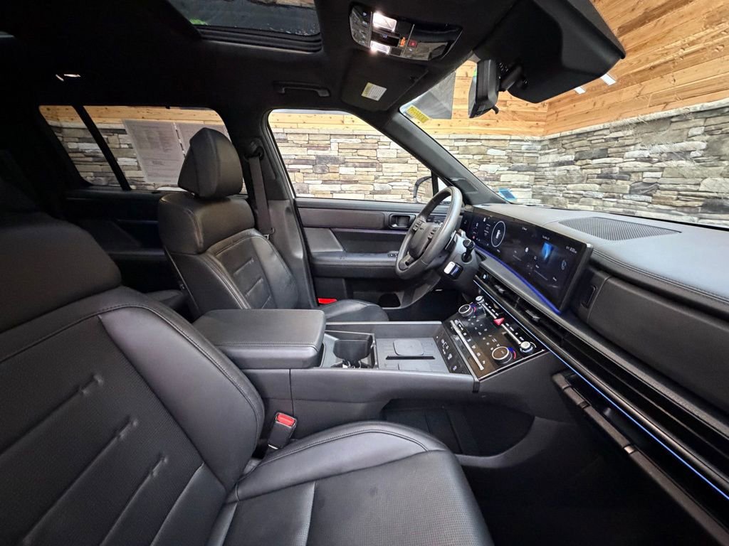 Used 2024 Hyundai Santa Fe Calligraphy image 14