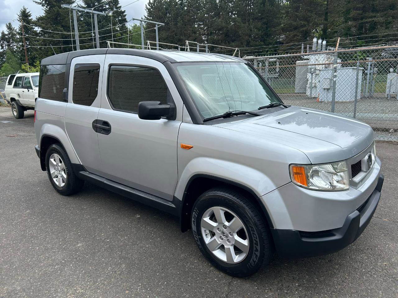 Used 2011 Honda Element EX image 3
