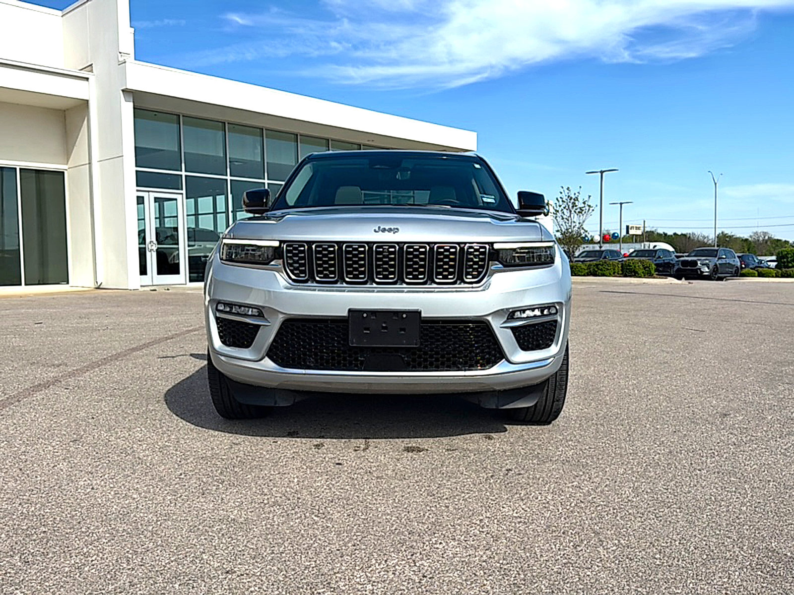 Used 2023 Jeep Grand Cherokee Summit w/ Adv Protech Group IV image 2