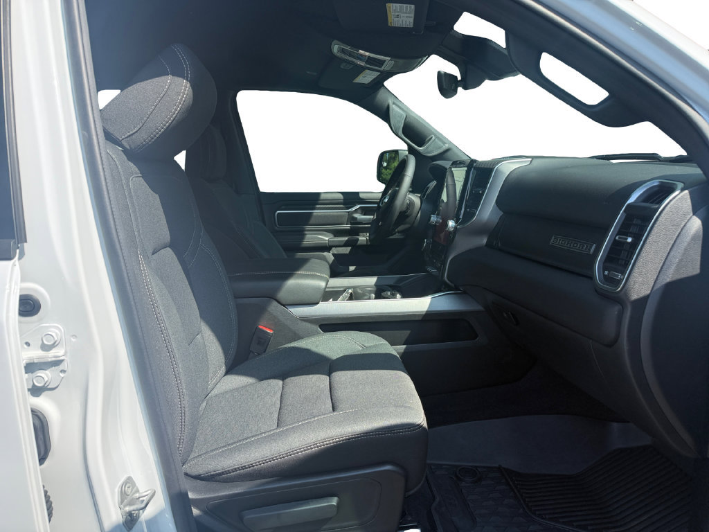 Used 2025 RAM 1500 Big Horn RWD image 15