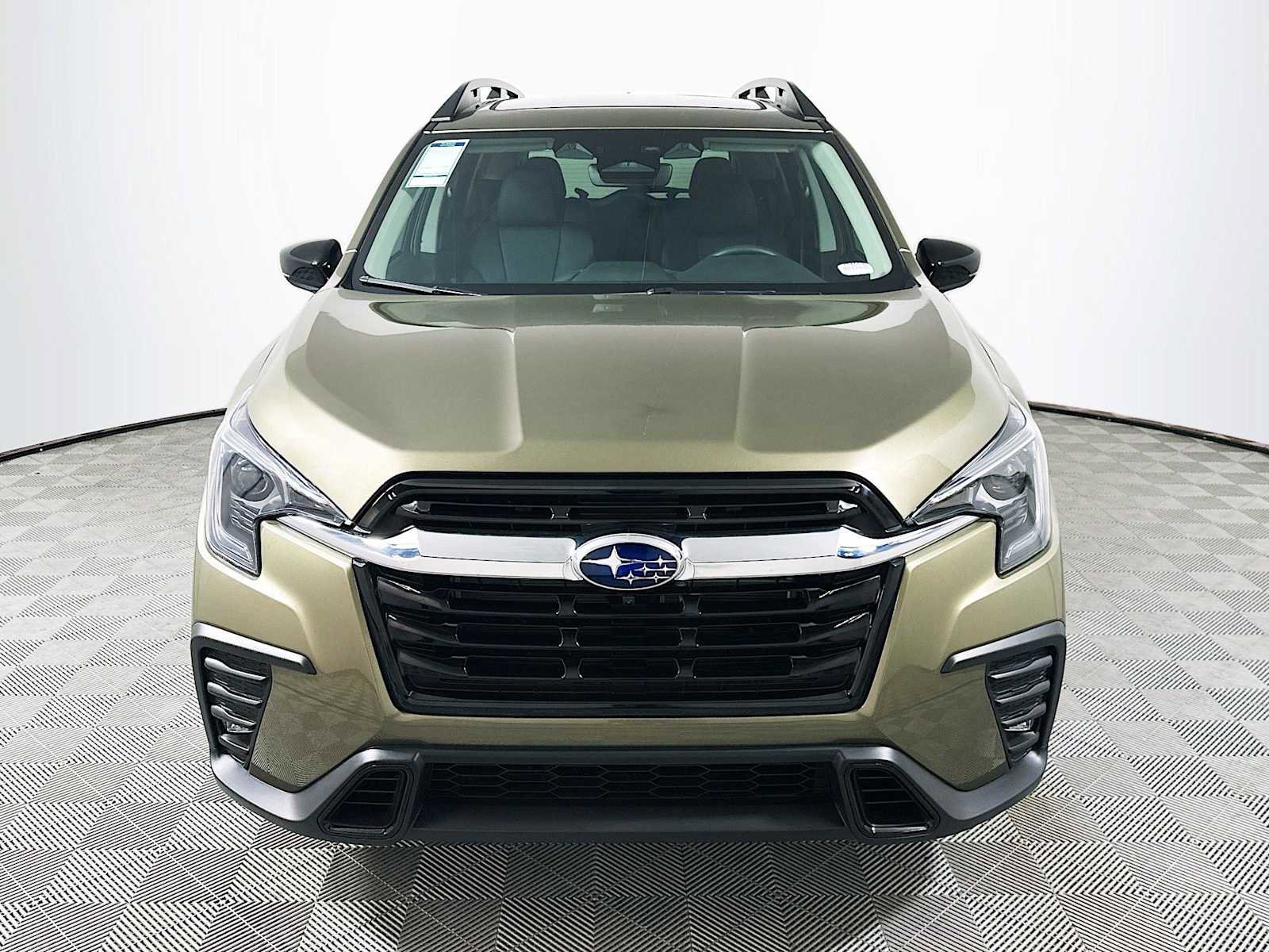 New 2025 Subaru Ascent Limited image 2