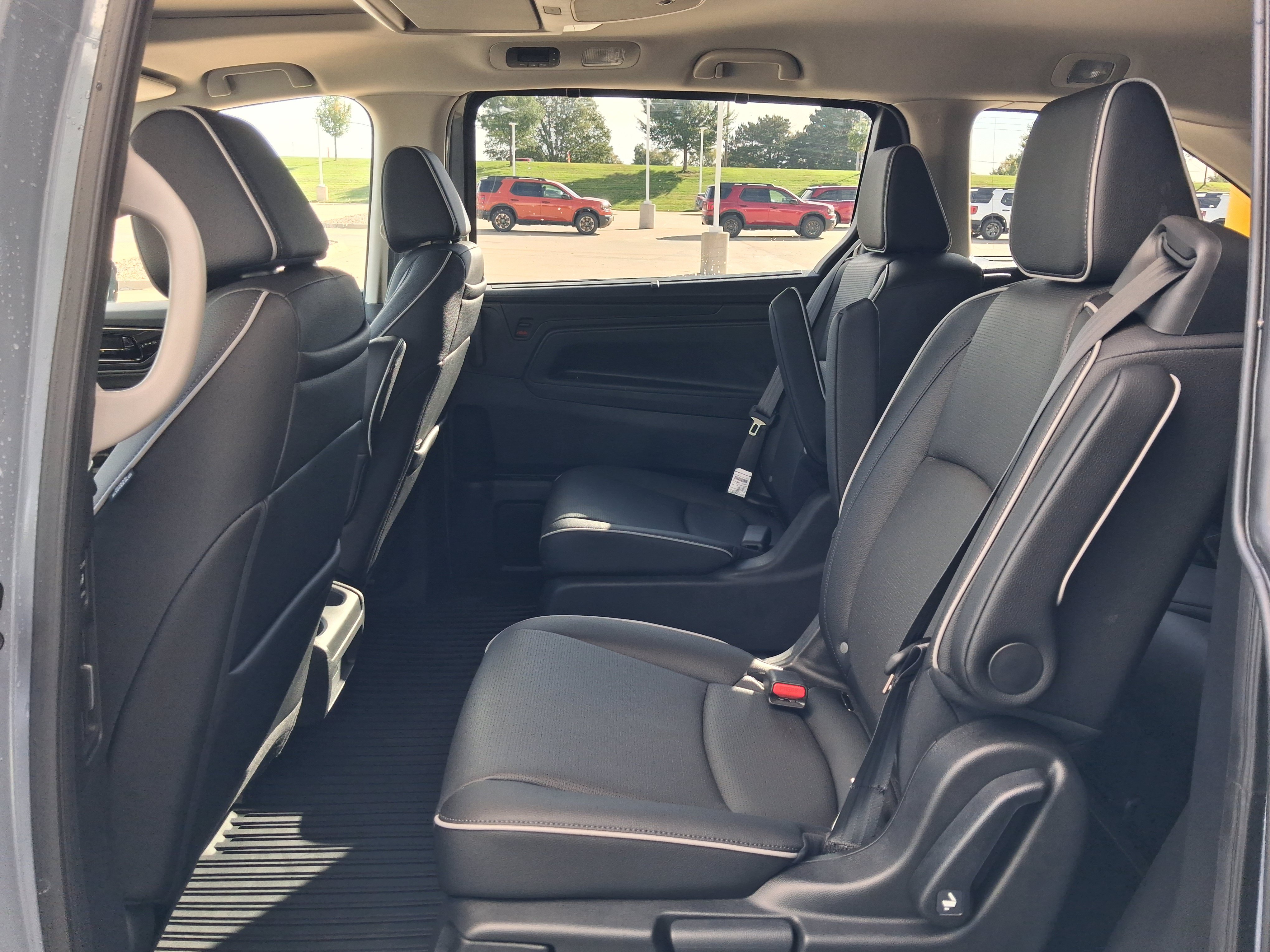 New 2026 Honda Odyssey Elite image 8