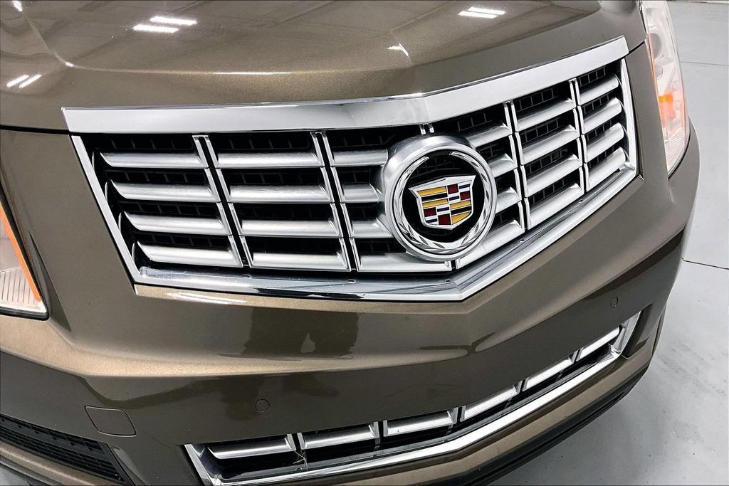 Used 2015 Cadillac SRX Luxury FWD image 31