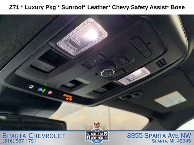 Used 2024 Chevrolet Suburban Z71 w/ Luxury Package image 27