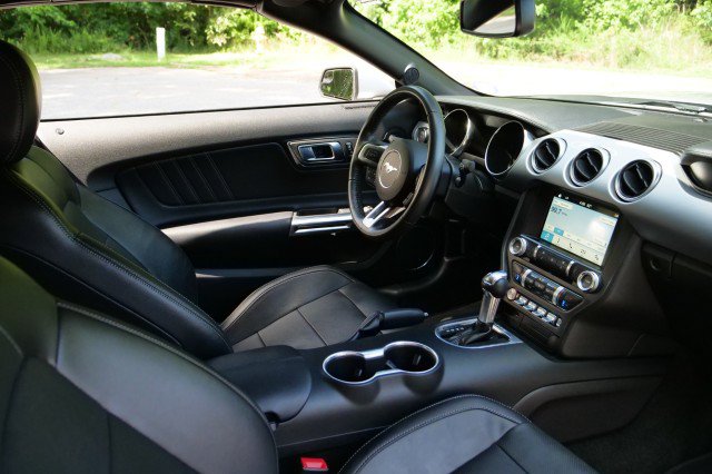Used 2018 Ford Mustang GT Premium RWD image 27