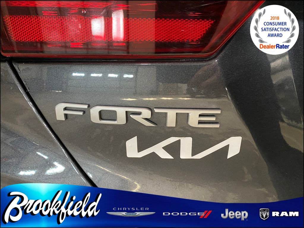 Used 2024 Kia Forte GT-Line w/ GT-Line Premium Package image 11