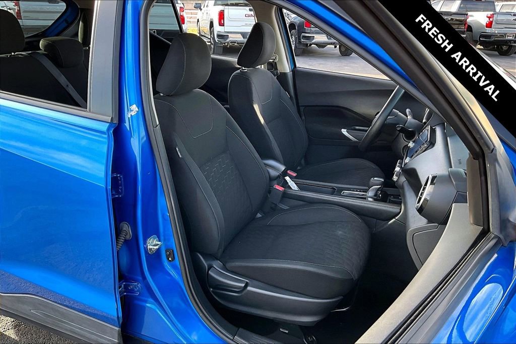 Used 2023 Nissan Kicks SV image 27