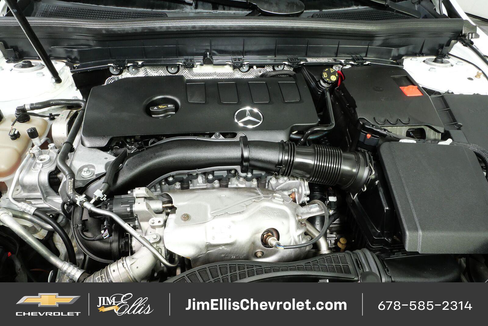Used 2022 Mercedes-Benz GLB 250 w/ Premium Package Lite image 34