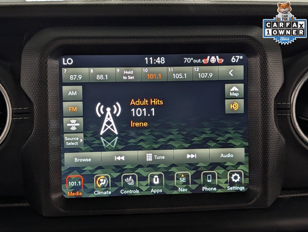 Used 2023 Jeep Wrangler Unlimited Sahara w/ Cold Weather Group AWD/4WD image 13