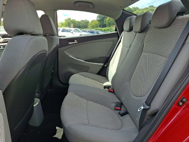 Used 2012 Hyundai Accent GLS FWD image 15
