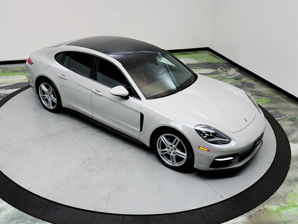 Used 2020 Porsche Panamera 4 image 35