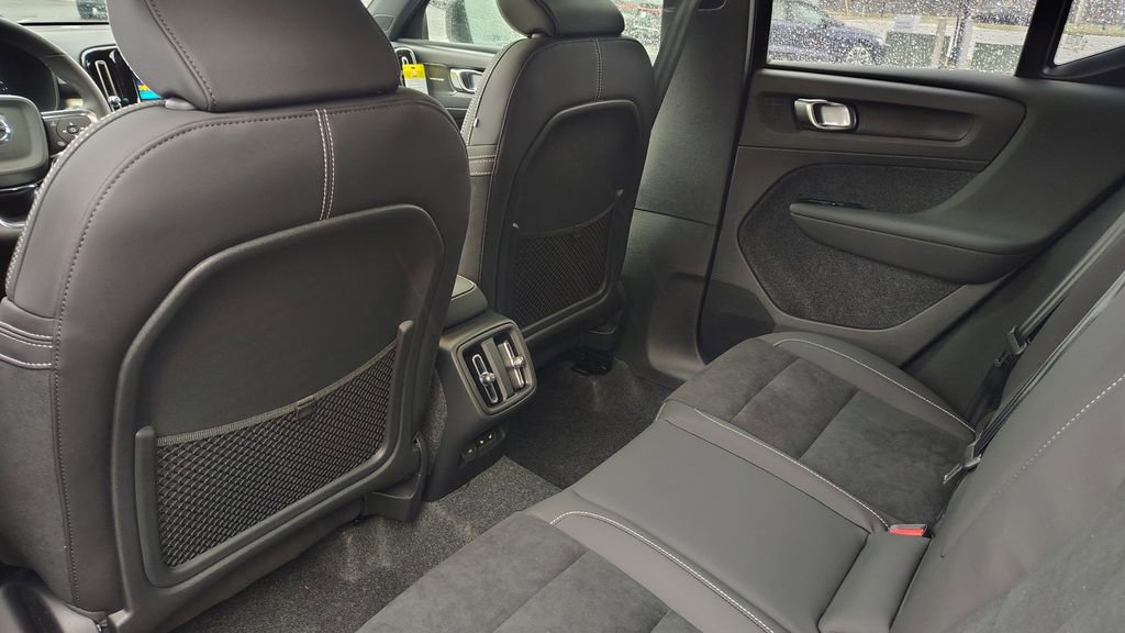New 2026 Volvo XC40 B5 Ultra w/ Climate Package image 29
