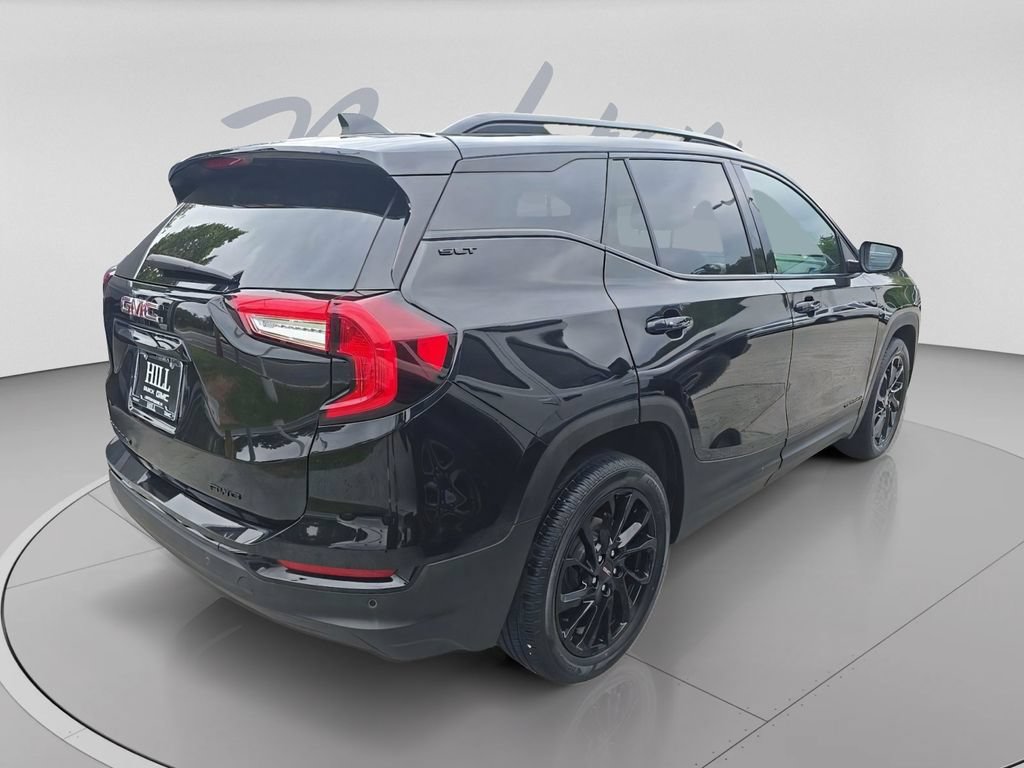 Used 2023 GMC Terrain SLT w/ Infotainment Package II AWD/4WD image 4