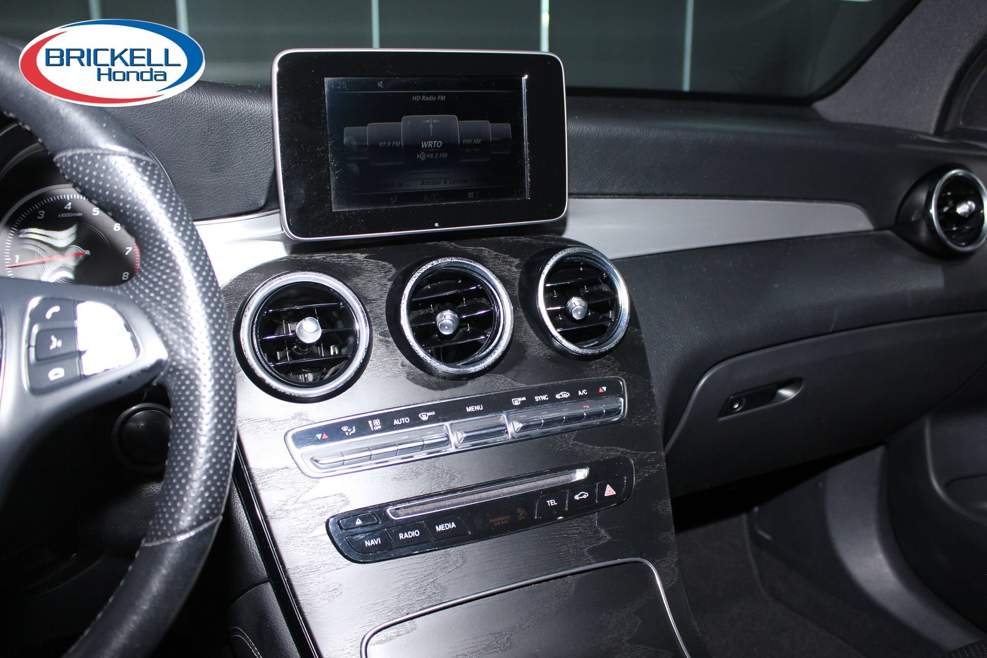 Used 2019 Mercedes-Benz GLC 300 image 26