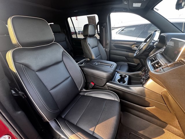 Used 2024 Chevrolet Suburban Premier w/ Premium Package image 15