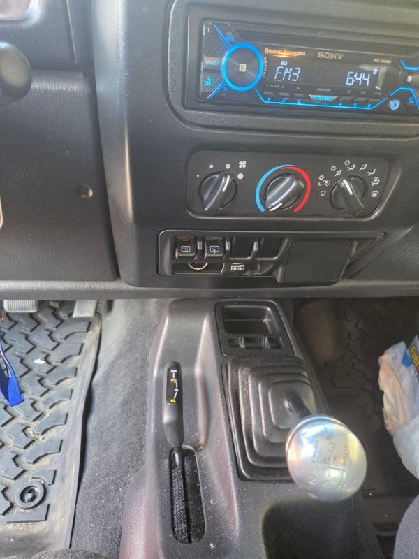 Used 2003 Jeep Wrangler Sport AWD/4WD image 8